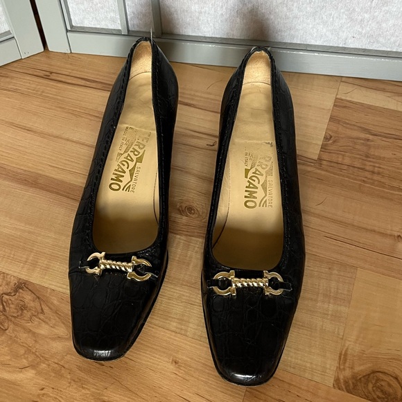 Vintage Salvatore Ferragamo Classic Pump 6.5 B - Picture 6 of 7